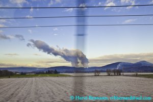 Nuages de tours de refroidissement (c) Hervé Bernard