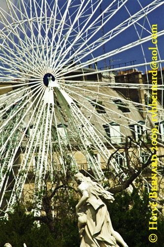 La grande roue dans le Jardin des Tuileries, photographie Hervé Bernard
